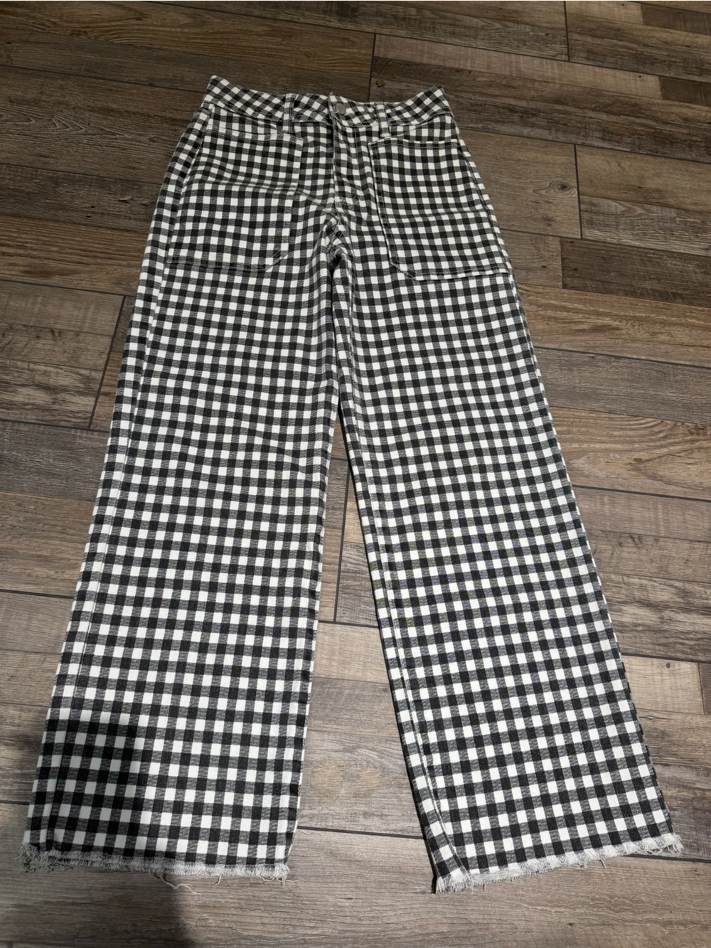 Just Black Size 26 Gingham Jeans EUC